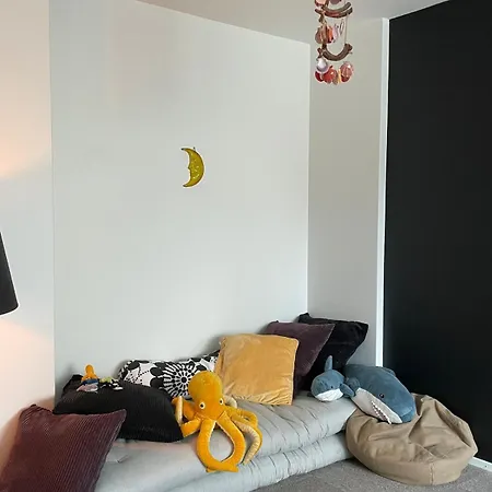 Cozy For 5 Near Apartamento Oulu