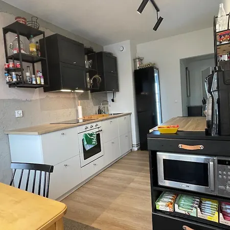 Apartamento Cozy For 5 Near